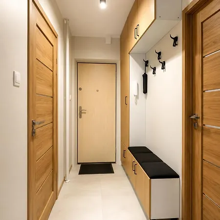 Nowoczesny Przy Parku 10 Minut Od Centrum アパート